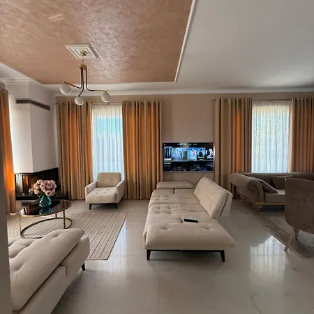 Villa 31 Ad